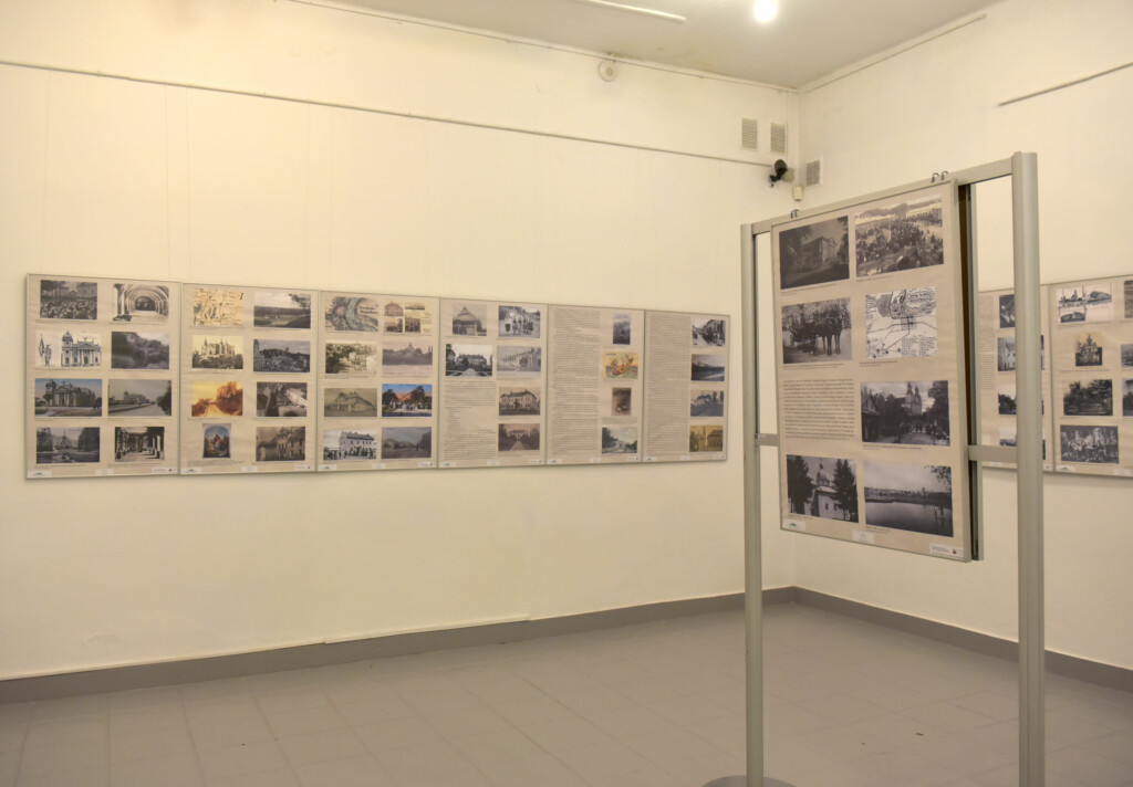 zdjęcia i opisy z wystawy
