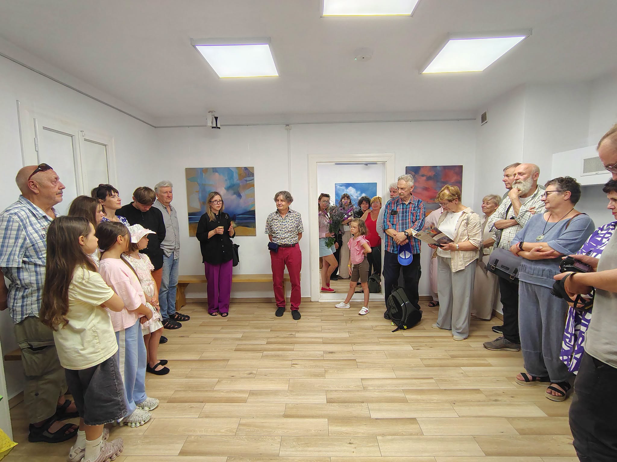 uczestnicy wernisażu